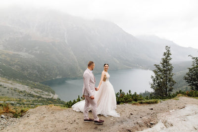 Modern Nature-Inspired Wedding in Breathtaking Banff