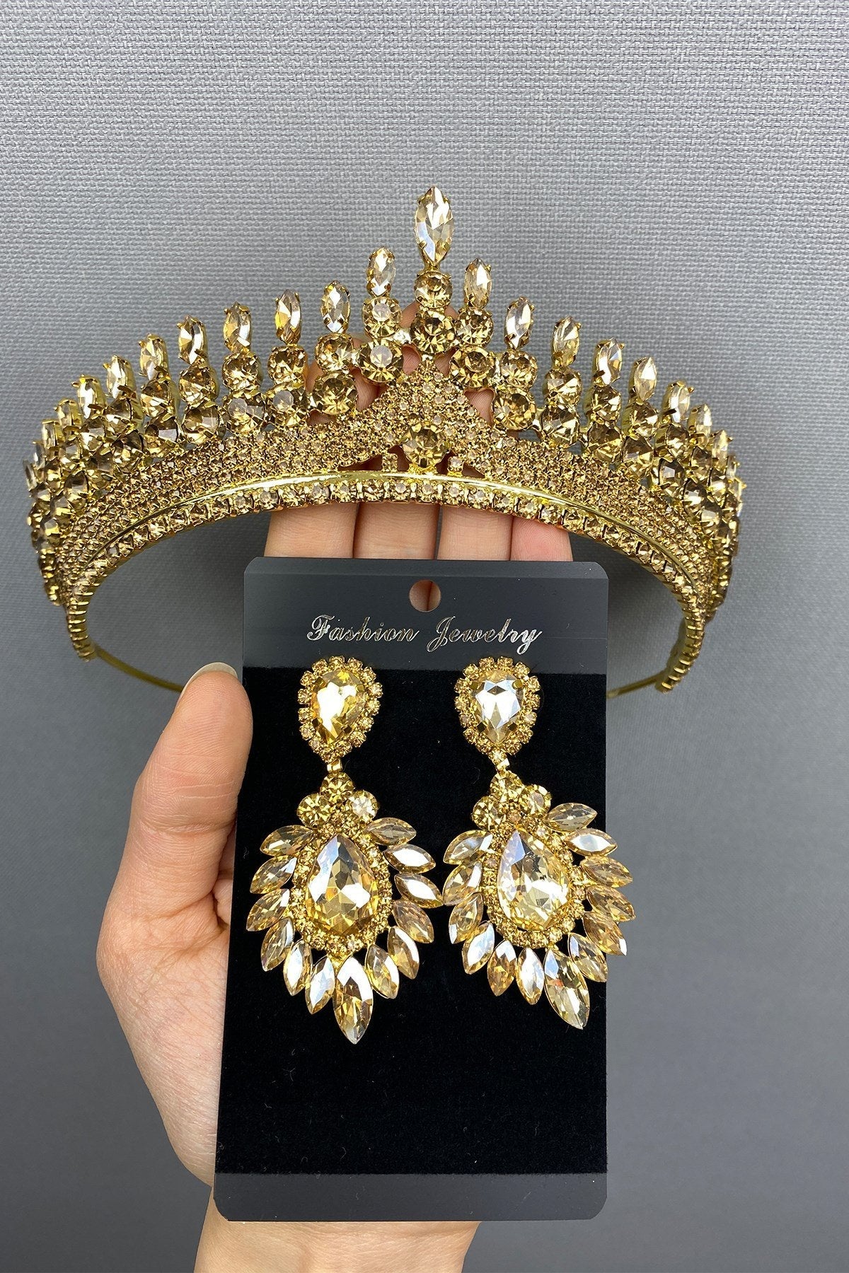 Anteras Bridal Henna Crown and Earrings