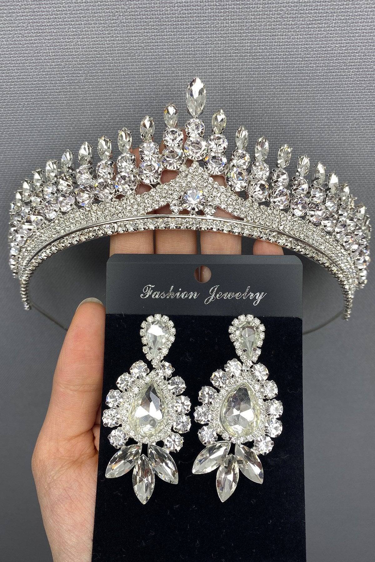 Anteras Bridal Henna Crown and Earrings