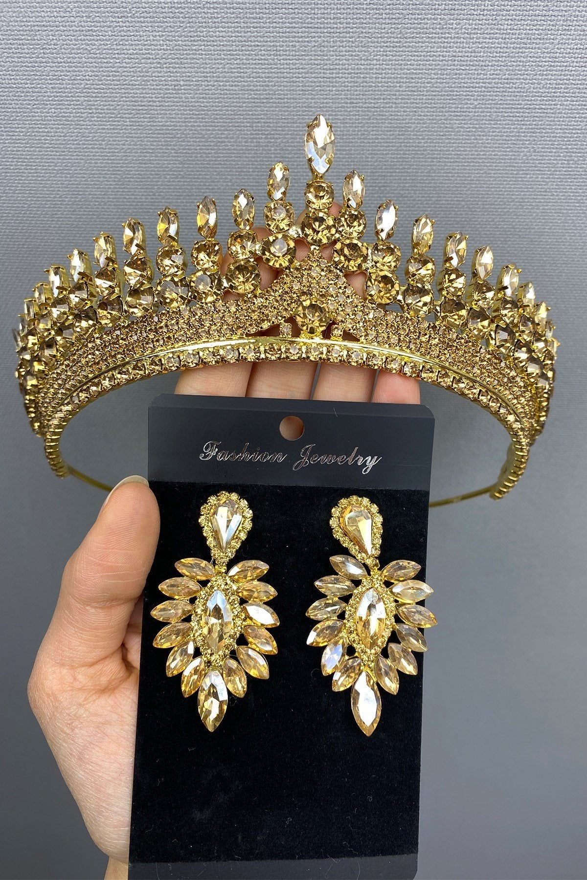 Anteras Bridal Henna Crown and Earrings