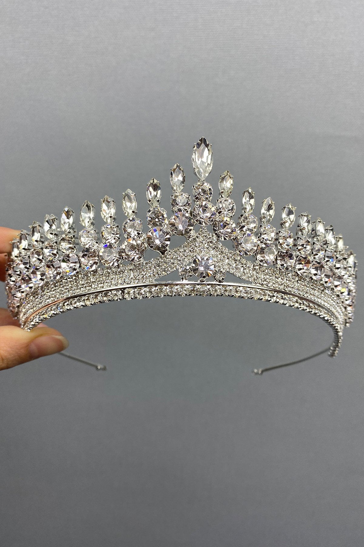 Anteras Bridal Henna Crown and Earrings