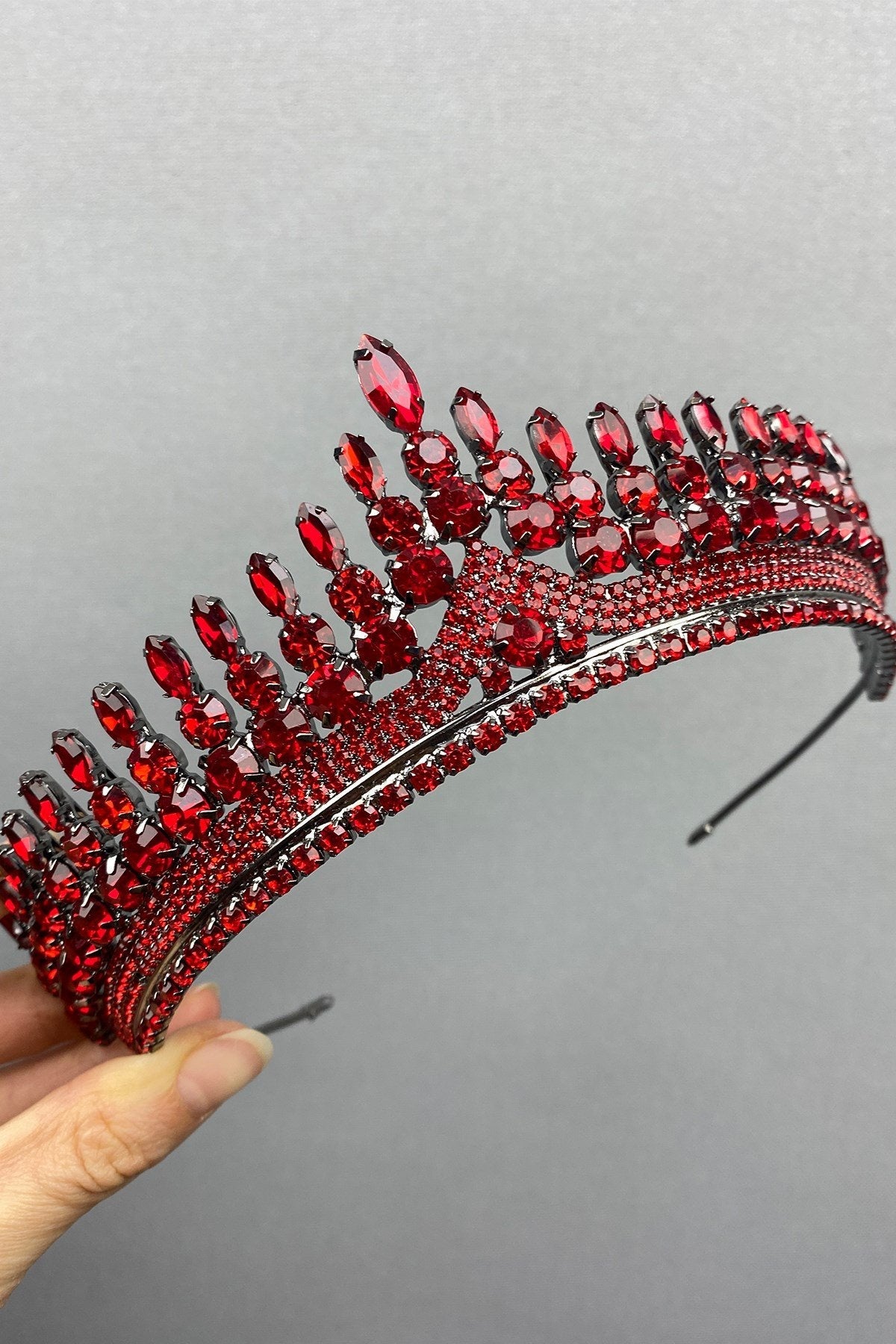 Anteras Bridal Henna Crown and Earrings