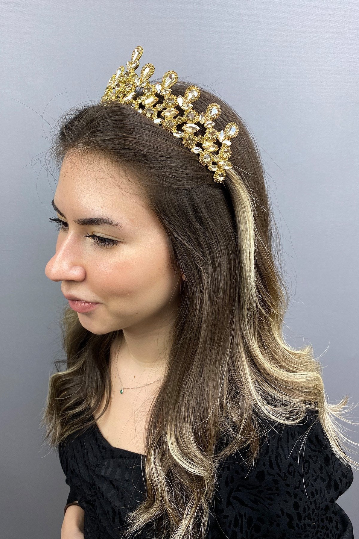 Anthracite Gold Beety Henna Bridal Crown
