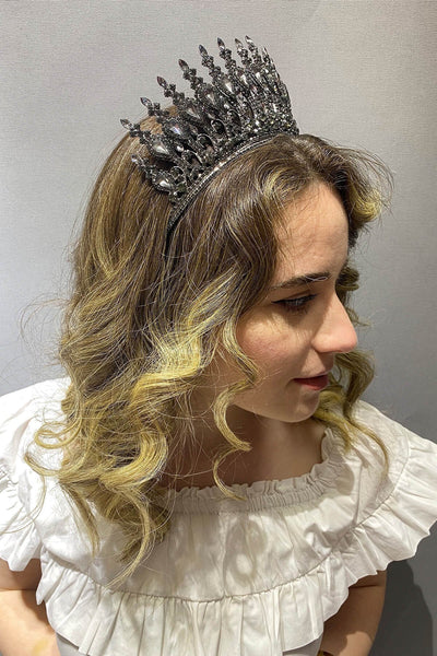 Anthracite Smoke Henna Model Bridal Henna Crown