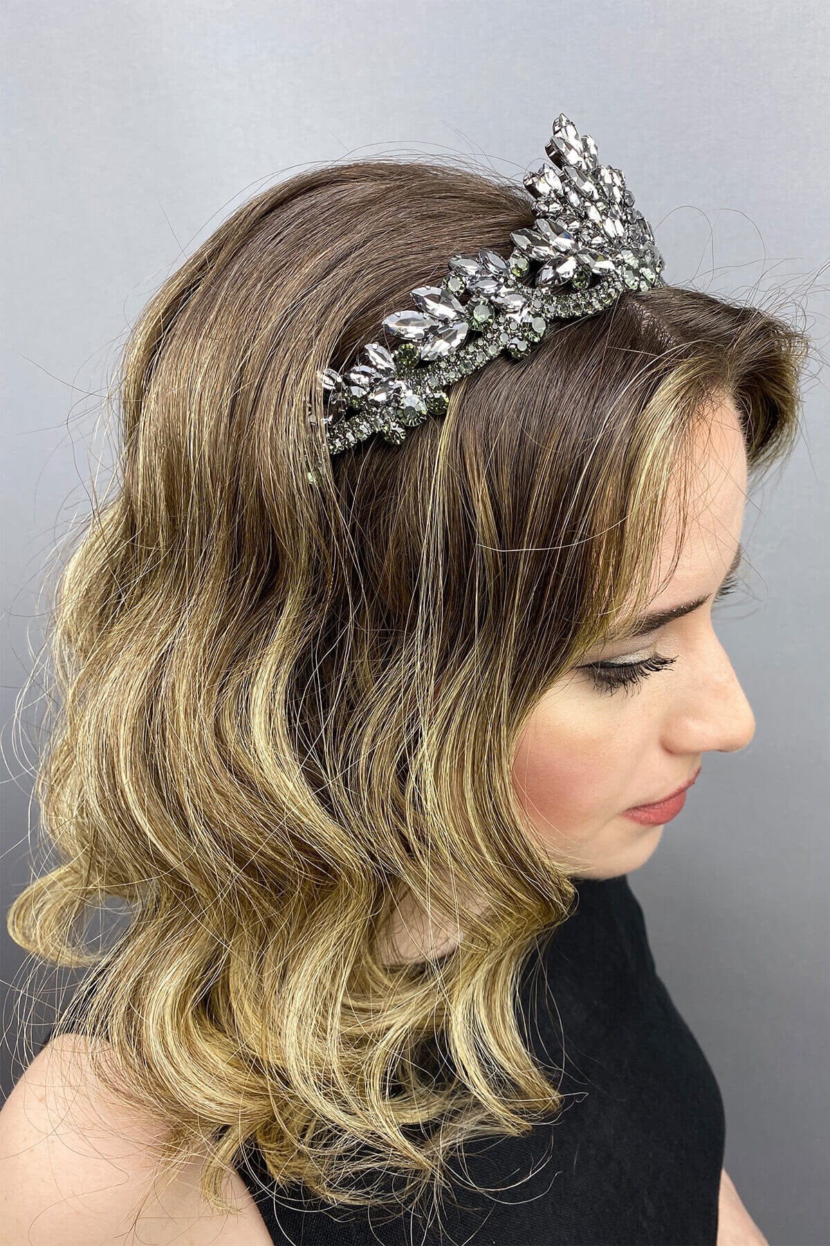 Anthracite Gray Berlin Model Bridal Henna Crown