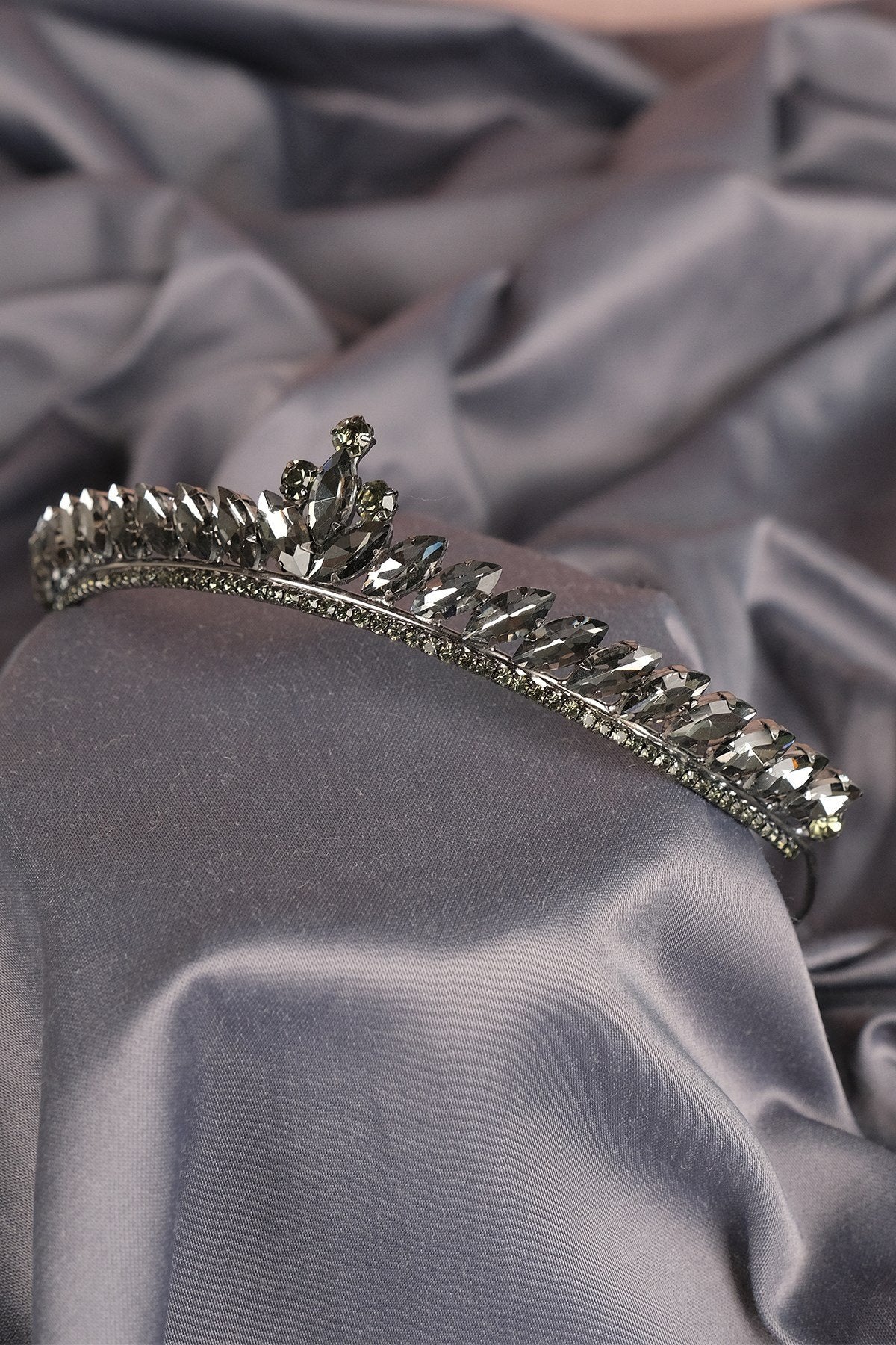 Anthracite Gray Ece Model Thin Bridal Henna Crown