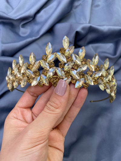 Wedding tiara, Wedding Crown , Princess Crown, Crystal tiara,Bridal Crown, Bridal tiara, Christmas gifts, gifts for her,  black Friday sale